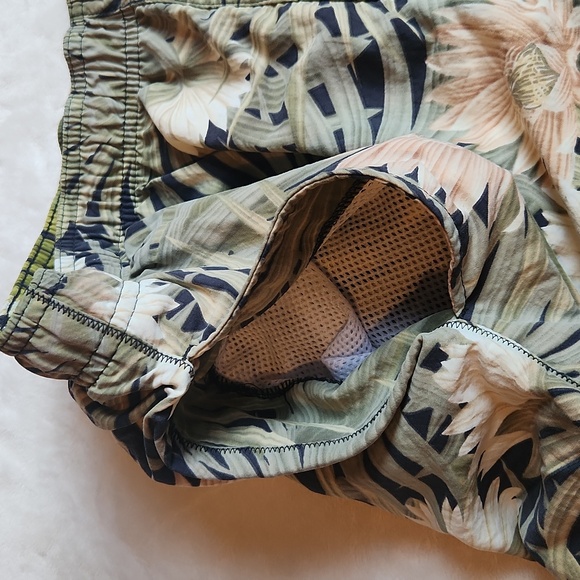 Tommy Bahama Sz L Vintage, Men's Summer, Vacation, Pool, Beach, Swimming Trunks - Picture 6 of 11